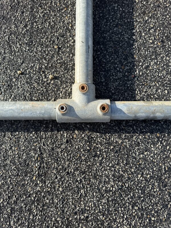 Shade frame with posts. - Image 3