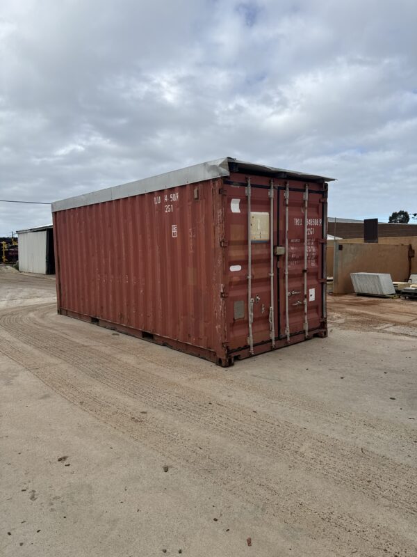 Shipping Container - Image 3