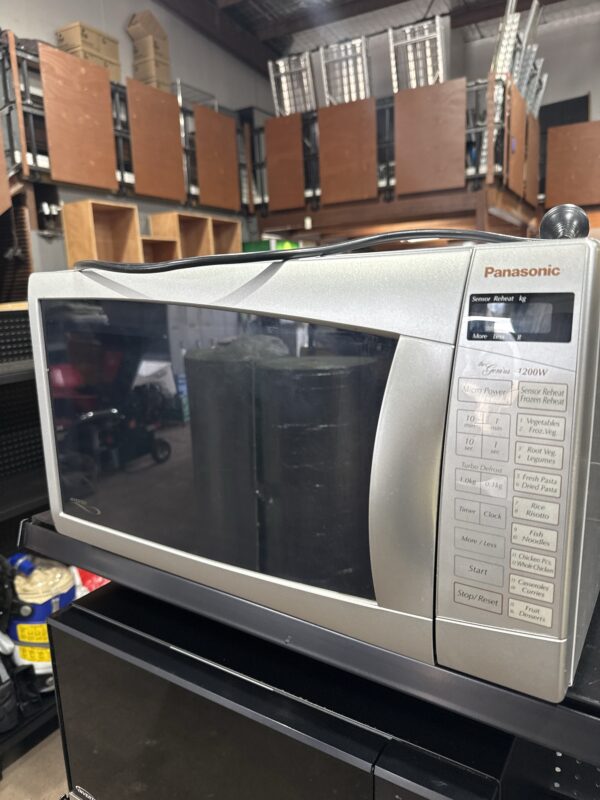 Microwave inverter 1200w Panasonic