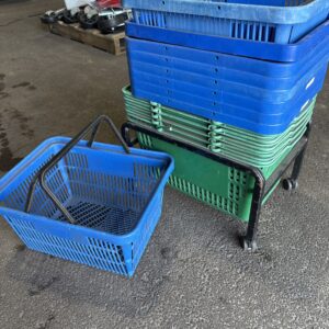 Shopping baskets  with stand 15pce