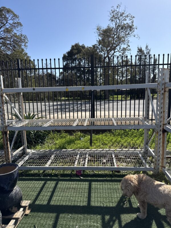 Heavy duty mesh racking job lot - Image 4