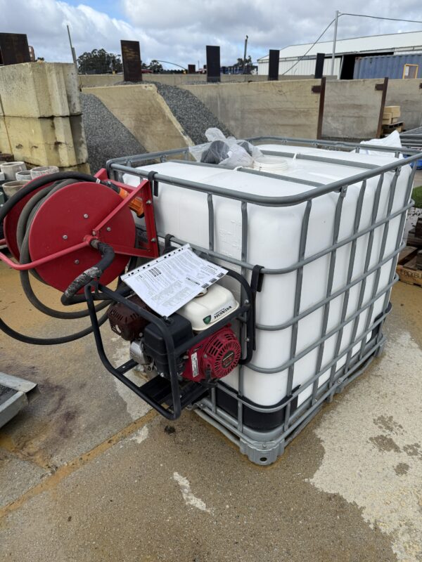 Fire fighting unit - Image 3