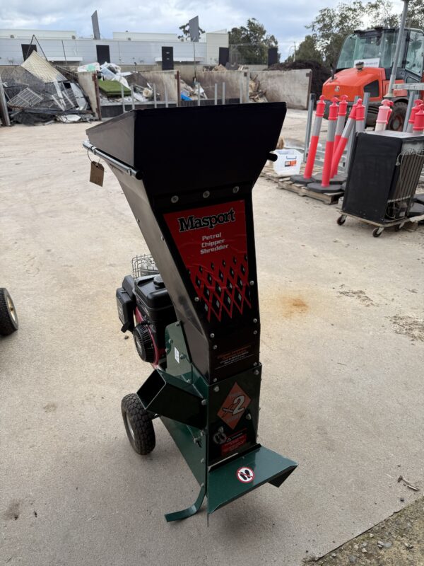 Masport Petrol Chipper - Image 3